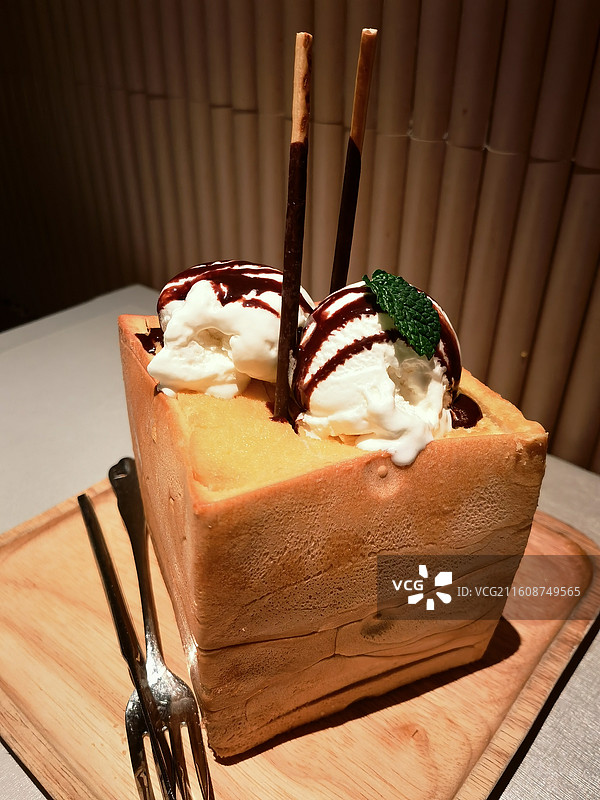 面包冰淇淋图片素材