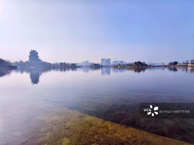 成都东安湖体育公园秋天图片素材