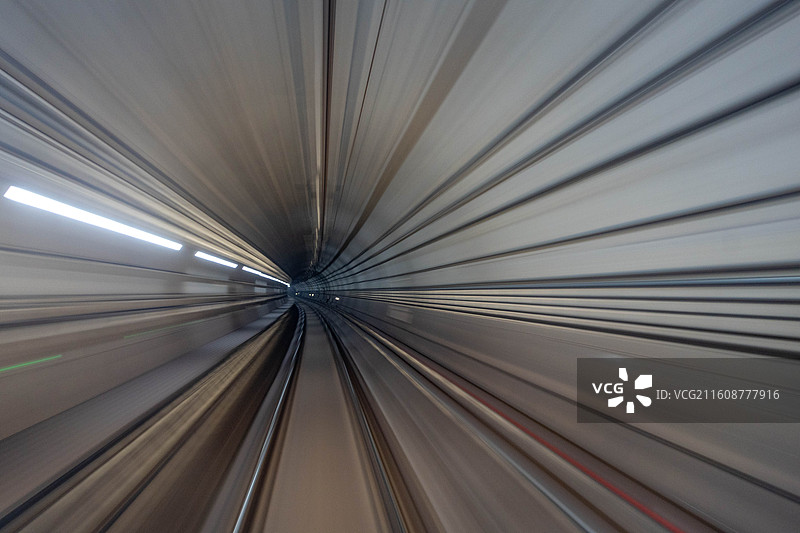 成都地铁 飞驰 时空隧道图片素材