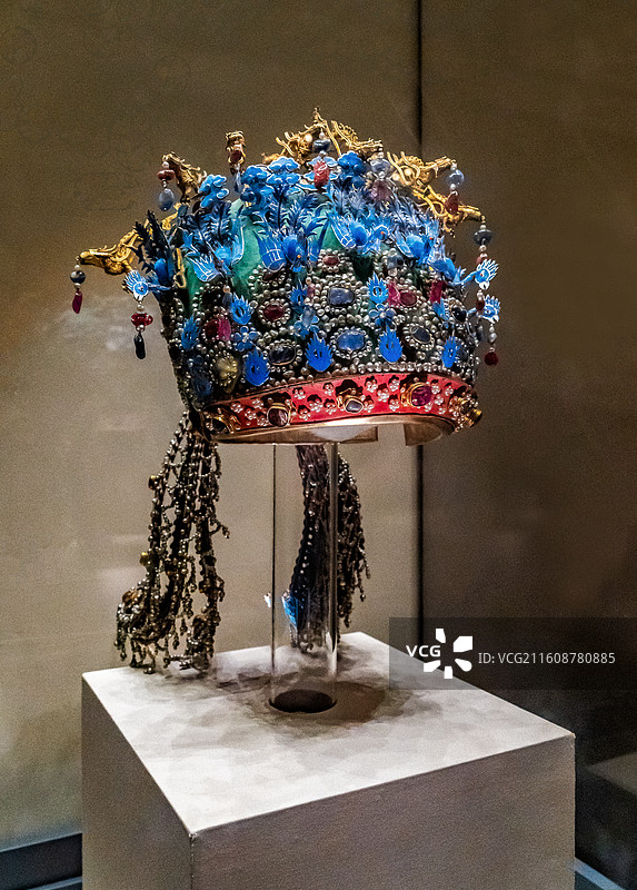 北京中国国家博物馆基本陈列孝端皇后凤冠明万历(公元1573年-1620年)1957年北京明定陵出土图片素材