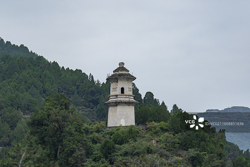 山西交城玄中寺白塔图片素材