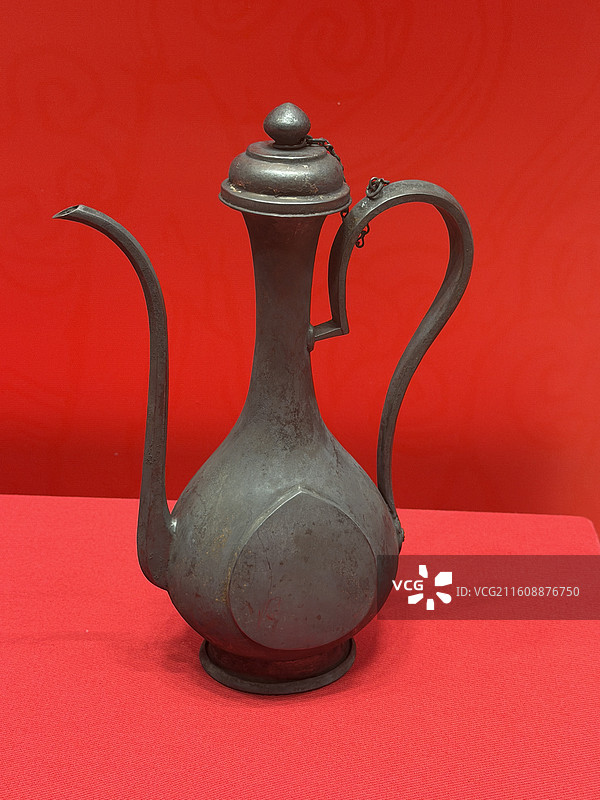 杏叶银壶，明代，蕲春县博物馆藏，明代荆藩珍宝特展图片素材