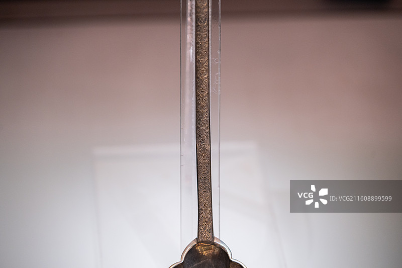 中国考古博物馆 唐 鎏金錾花九曲银勺 河南偃师杏园唐墓图片素材