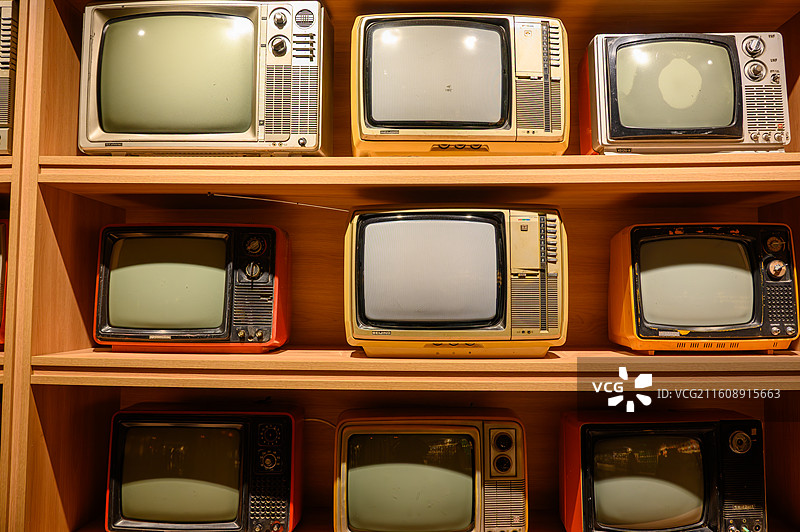 老唐山博物馆老式复古电视怀旧墙饰陈列展示图片素材