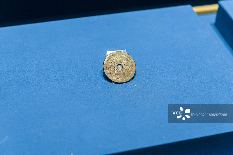 道教铜饰牌 元代 三级文物 内蒙古博物院图片素材