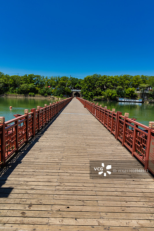 潇水上的霞客渡浮桥景观图片素材