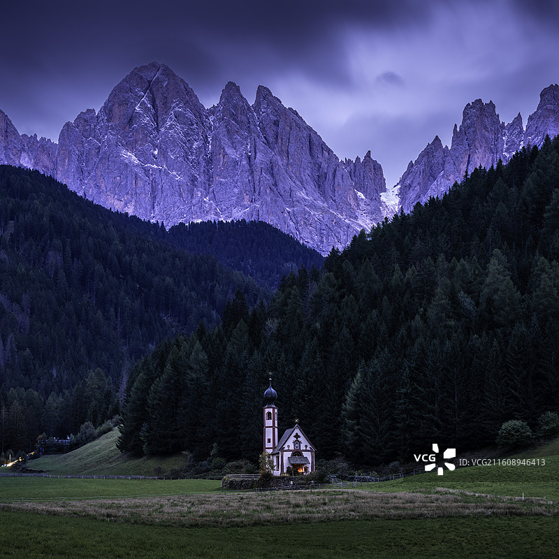 富内斯山谷图片素材