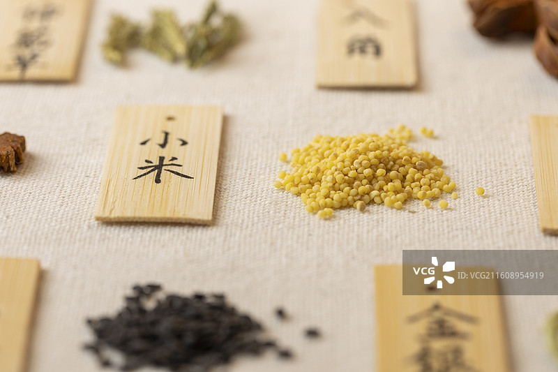 药食同源食品：小米图片素材