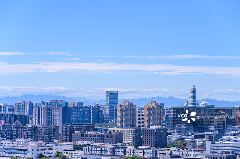 建设发展中的北京朝阳区酒仙桥望京城市天际线图片素材