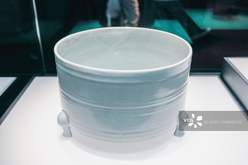 汝窑瓷樽式炉 北宋(960-1127) 大英博物馆藏 大维德爵士藏品图片素材