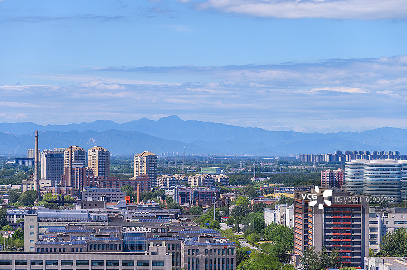 建设发展中的北京朝阳区酒仙桥望京城市天际线图片素材