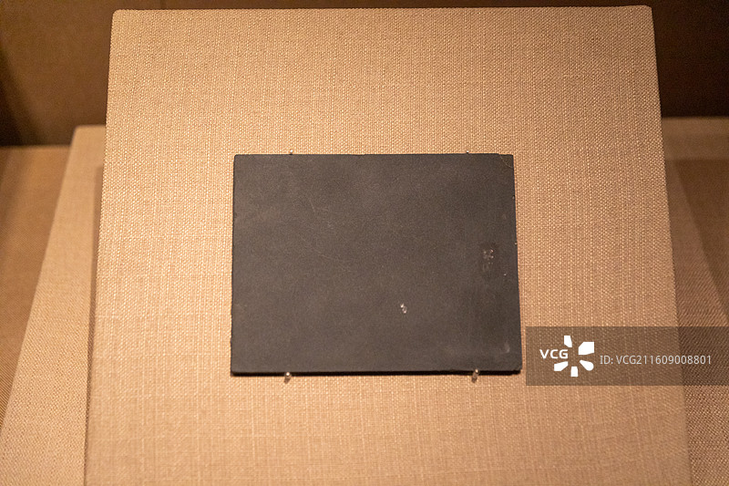 常州博物馆石黛板  三国吴永安三年(公元260年）1983年金坛方麓茶场三国墓出土图片素材