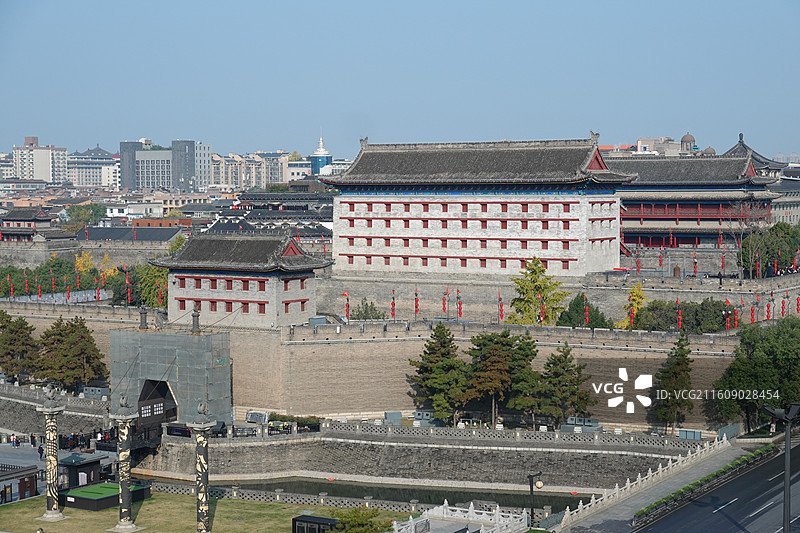 陕西西安明城墙西安城墙永宁门南门：月城瓮城闸楼箭楼城楼图片素材