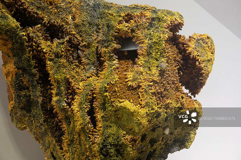 深圳大鹏半岛国家地质公园博物馆雌黄图片素材