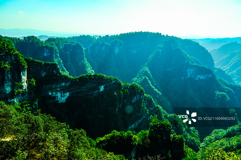 中国贵州省黔东南州施秉县云台山风光，世界自然遗产，施秉云台山风光，白云岩喀斯特，中国南方喀斯特图片素材
