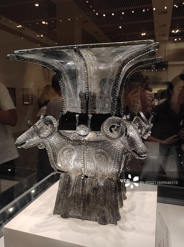 国家博物馆里的四羊方尊图片素材