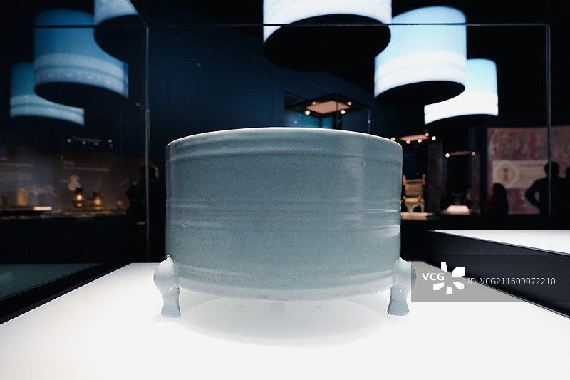 汝窑瓷樽式炉 北宋(960-1127) 大英博物馆藏 大维德爵士藏品图片素材