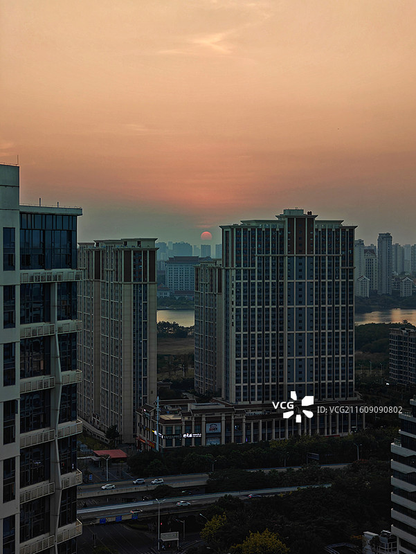 厦门市集美新城城市风光-日落西山图片素材