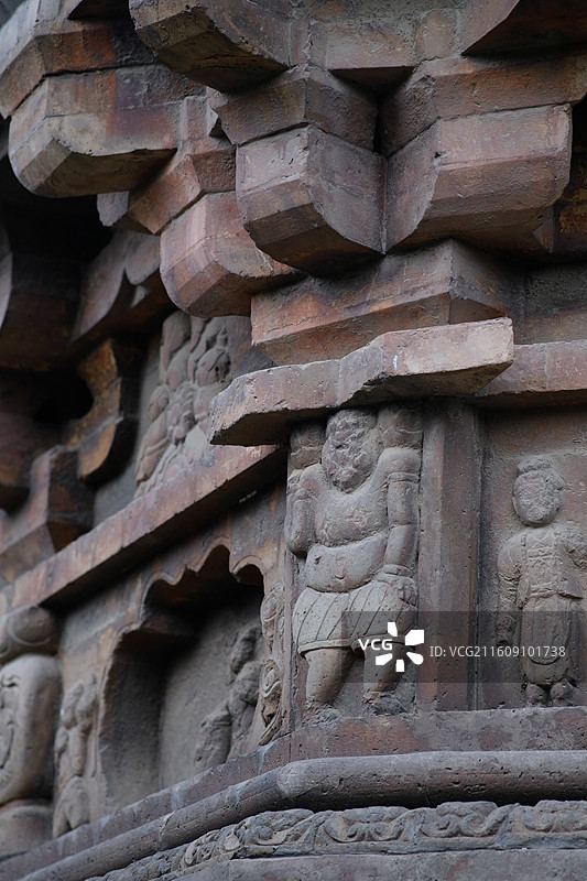 山西浑源圆觉寺，砖塔塔基局部，须弥座，浮雕，武士，歌舞伎乐图片素材