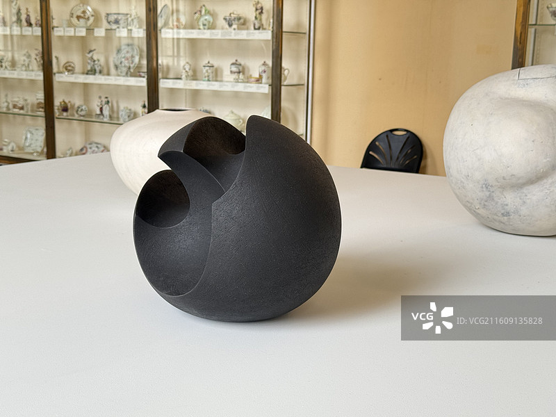 英国伦敦维多利亚与阿尔伯特博物馆的陶瓷藏品图片素材