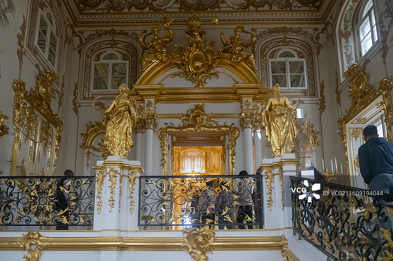 圣彼得堡夏宫大瀑布楼梯间图片素材