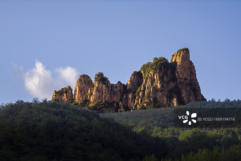石峰耸峙—浦江仙华山图片素材
