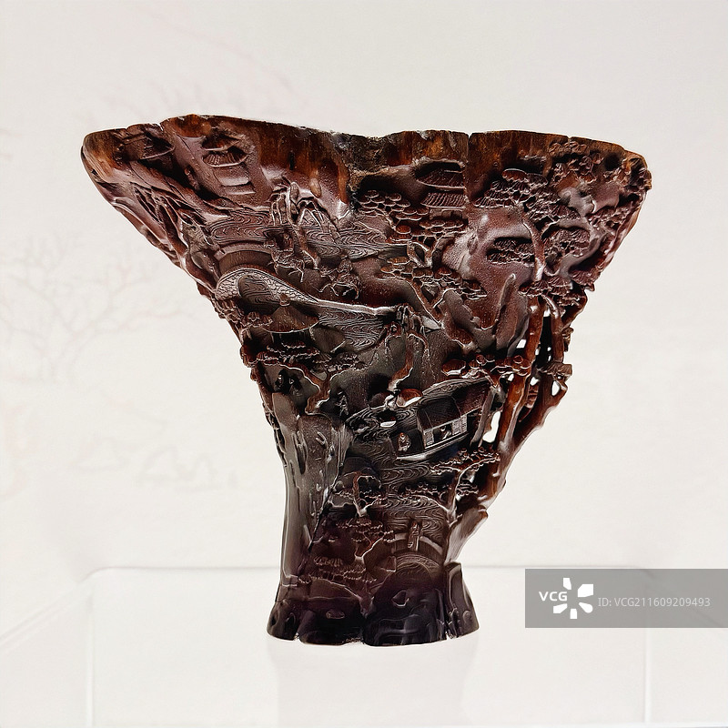 上海博物馆展览·明末清初（17世纪）·犀角雕山水人物杯图片素材
