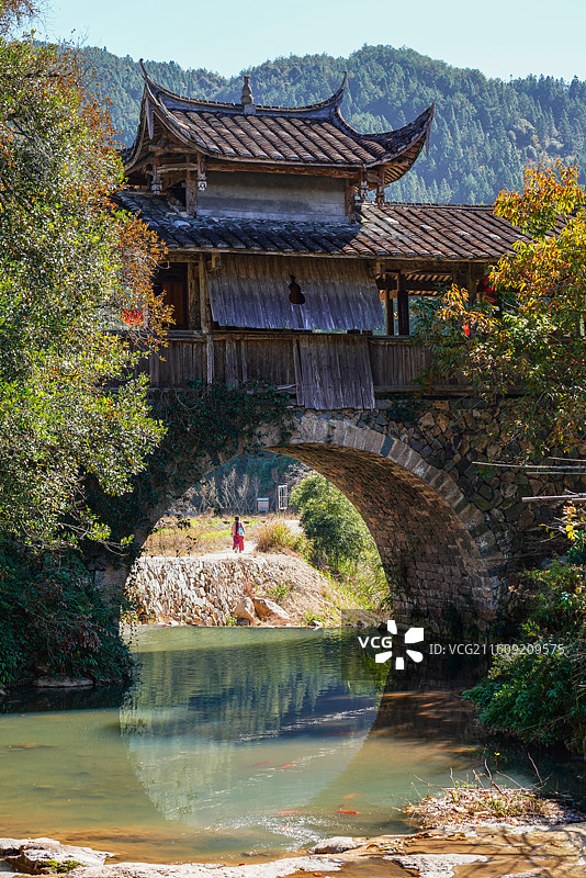回村桥桥厝—— 福建宁德屏南县熙岭乡龙潭村的标志性建筑之一，是一座明清时期的石拱桥上木屋。图片素材
