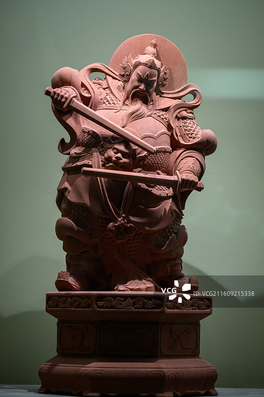 门神，当代，红砂岩，马腾原，展出于国家博物馆《惠世天工——河北曲阳石雕艺术展》图片素材