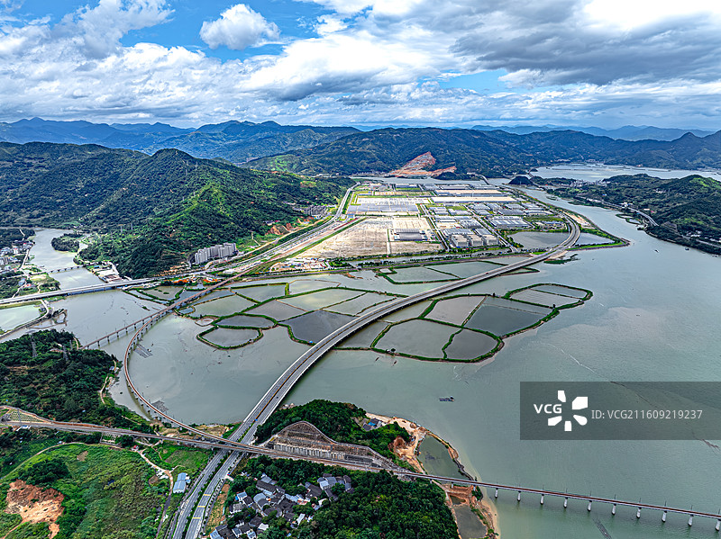宁德三屿新能源汽车工业园 荣威大道七都溪特大桥 三都澳经济开发区上汽集团宁德工厂图片素材