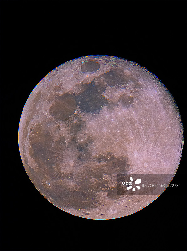 2025年超级月亮，月球，2025年12月5日拍摄图片素材