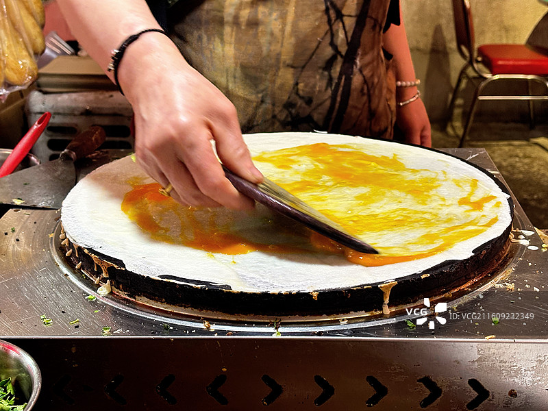 煎鸡蛋饼（上海北外滩城市集市）图片素材