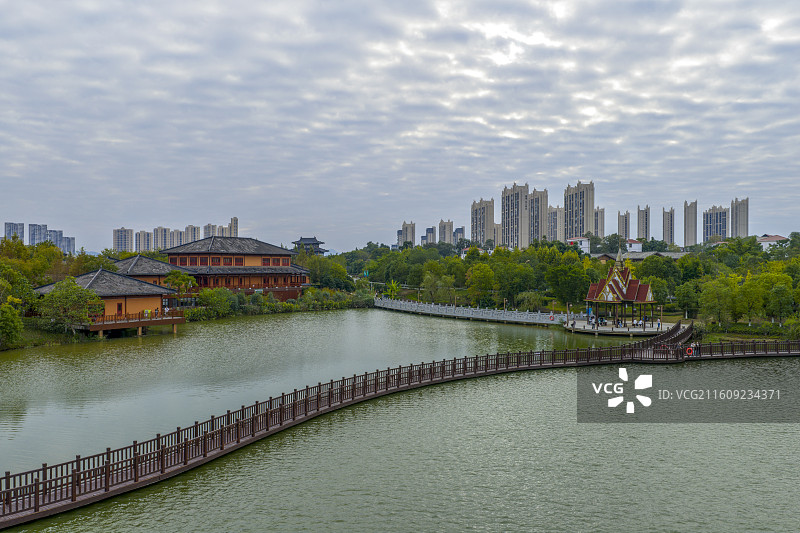 航拍江西赣州南康家居小镇景区城市建筑风光图片素材