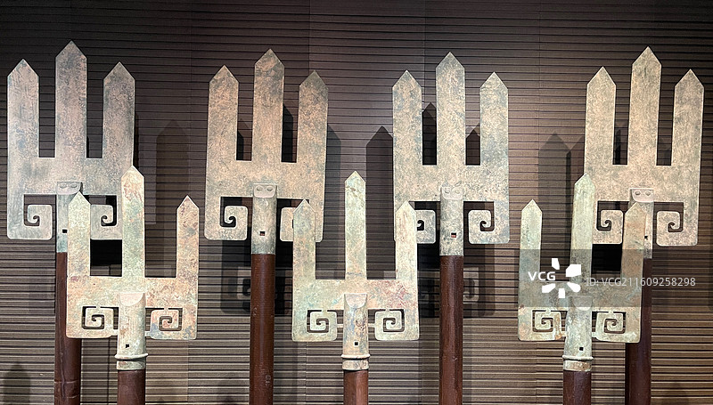 铜山字形器图片素材