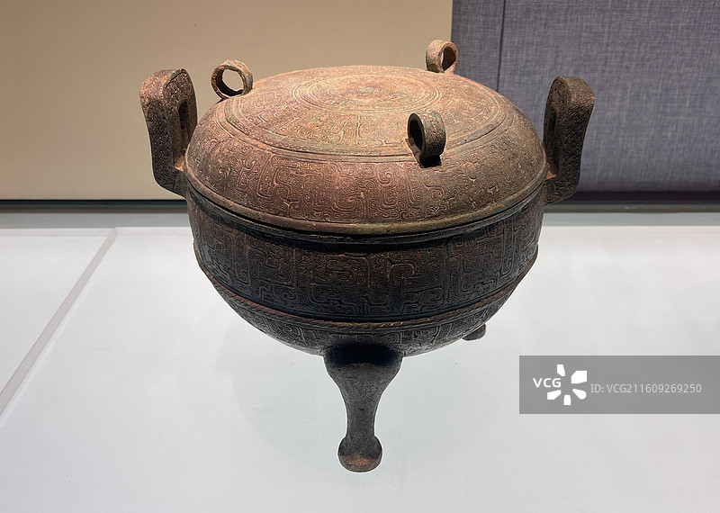 勾连雷纹铜鼎 新乐县中同村战国初期墓出土图片素材