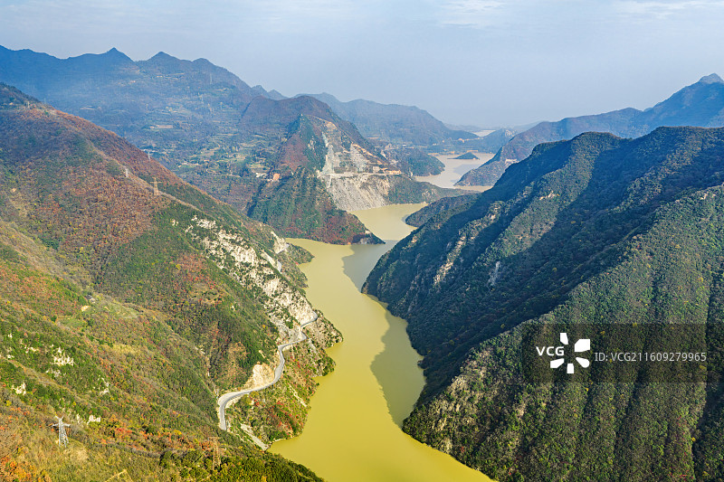 航拍秦岭黄柏塬湑水河水库风光图片素材