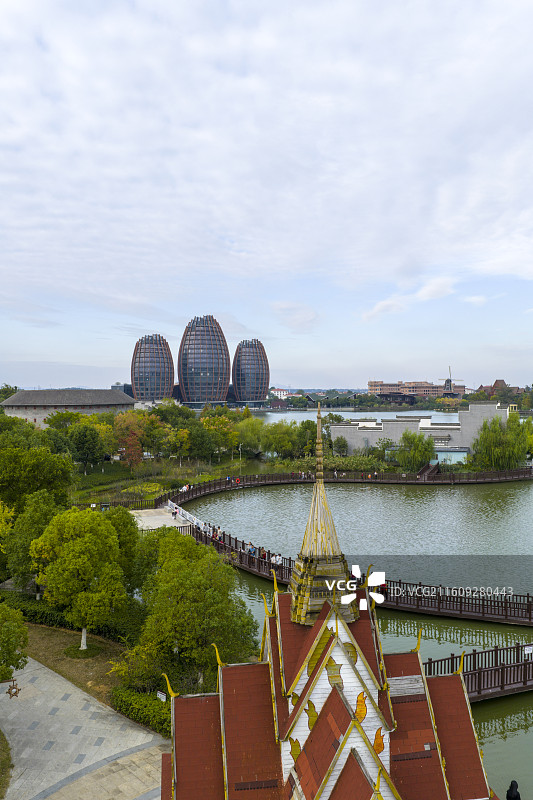 航拍江西赣州南康家居小镇景区城市建筑风光图片素材