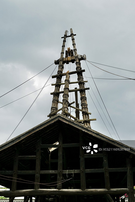 四川自贡全国重点文物保护单位燊海井天车图片素材