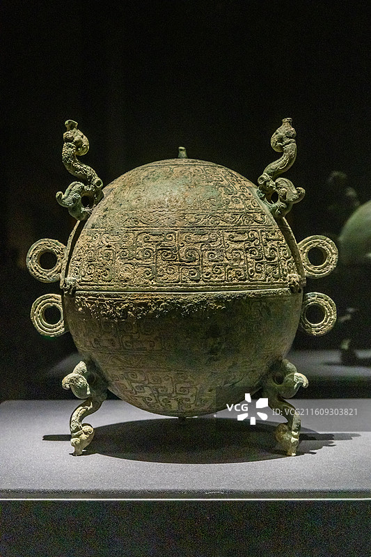 湖北省博物馆嵌地几何云纹铜敦战国时期1974年秭归斑鸠窝1号墓出土图片素材