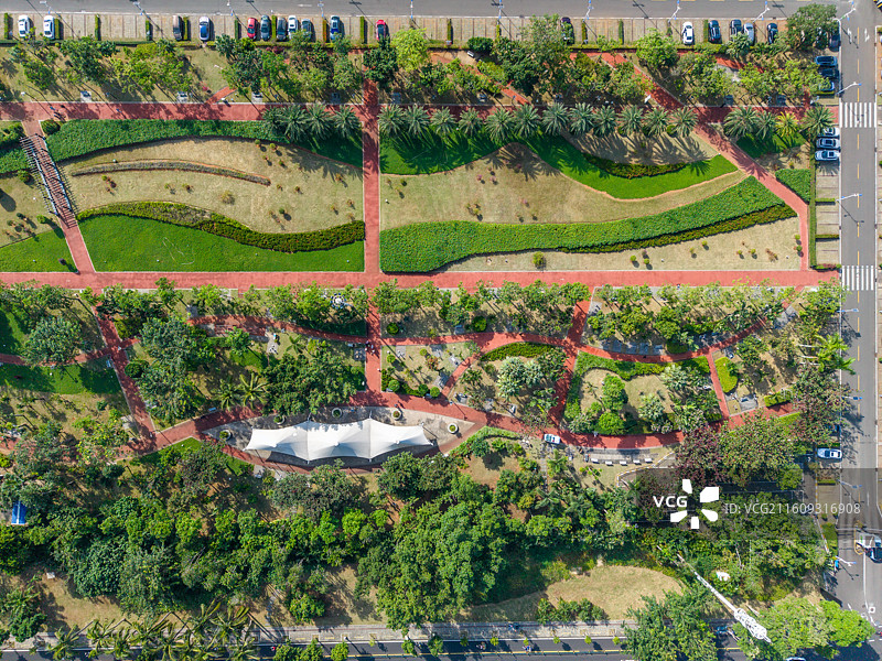 海南海口海南省博物馆、海南省图书馆、明昌塔国兴大道自贸港封关经济建设航拍图片素材