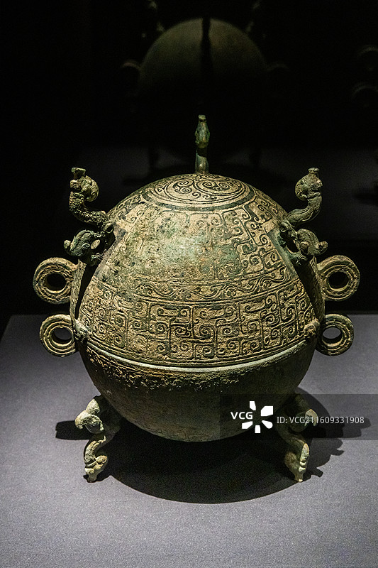 湖北省博物馆嵌地几何云纹铜敦战国时期1974年秭归斑鸠窝1号墓出土图片素材