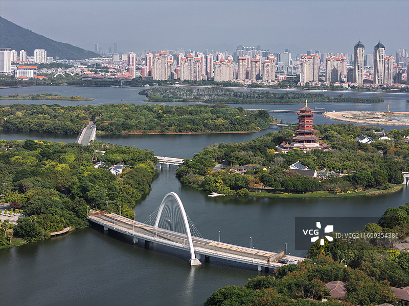 福建厦门集美区杏林湾与建筑群景观图片素材