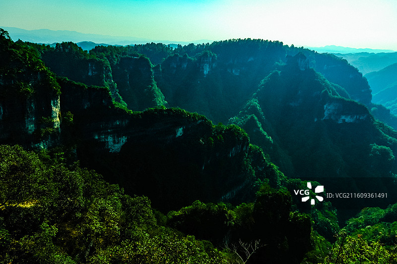 中国贵州省黔东南州施秉县云台山风光，世界自然遗产，施秉云台山风光，白云岩喀斯特，中国南方喀斯特图片素材