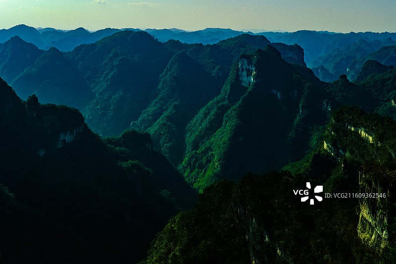 中国贵州省黔东南州施秉县云台山风光，世界自然遗产，施秉云台山风光，白云岩喀斯特，中国南方喀斯特图片素材