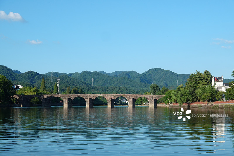 安徽省黄山市休宁县齐云山齐云小镇：图片素材