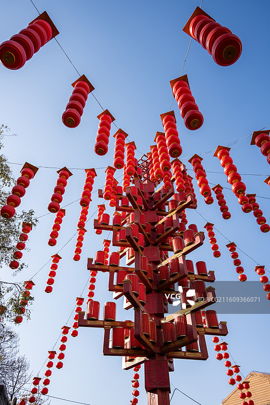 中华郡景区悬挂的红灯笼图片素材