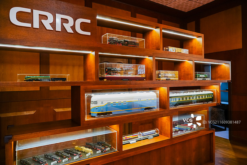 四方机厂在新中国成立后创造的众多全国“第一”  相关火车模型  山东省青岛市中车四方文化科技馆图片素材