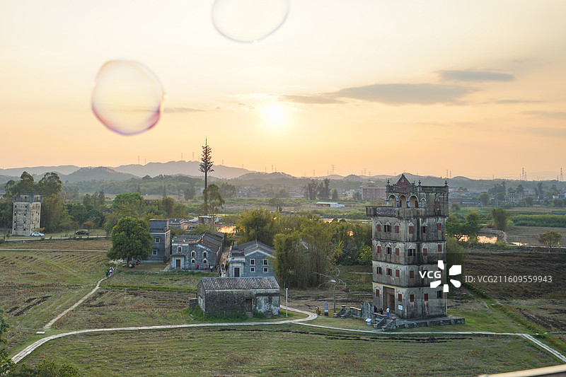 广东开平，自力村碉楼群图片素材