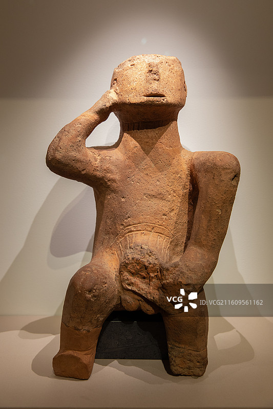 国博美的多元希腊思考者陶俑图片素材