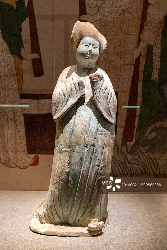 常熟博物馆 唐代 彩绘侍女俑 咸鱼文物保护中心图片素材